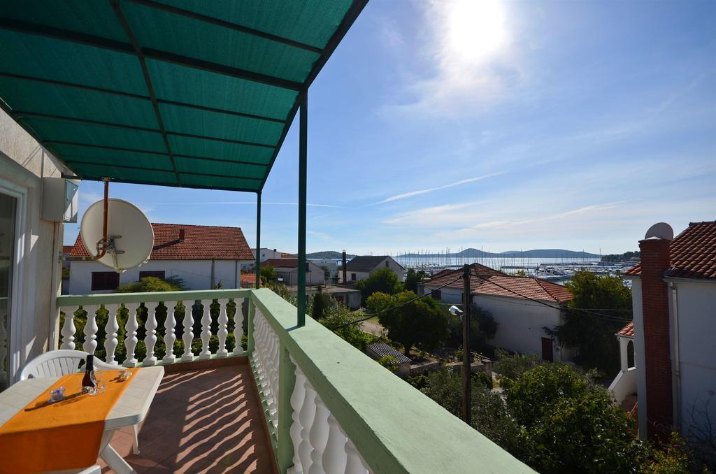 Apartments Nada Vodice Bagian luar foto